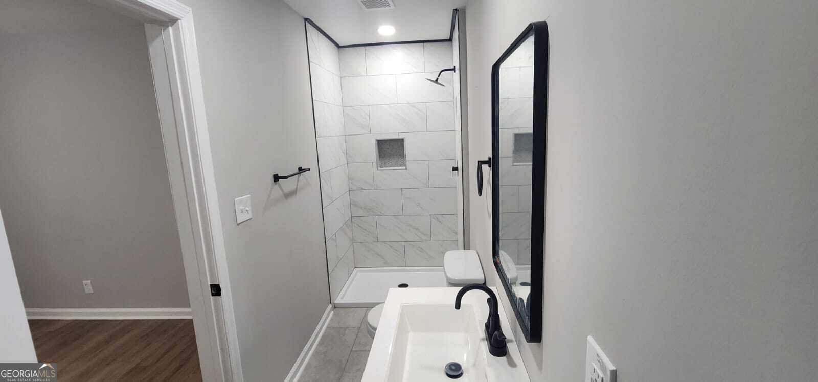4003 SAINT MARYS Road Columbus - 11