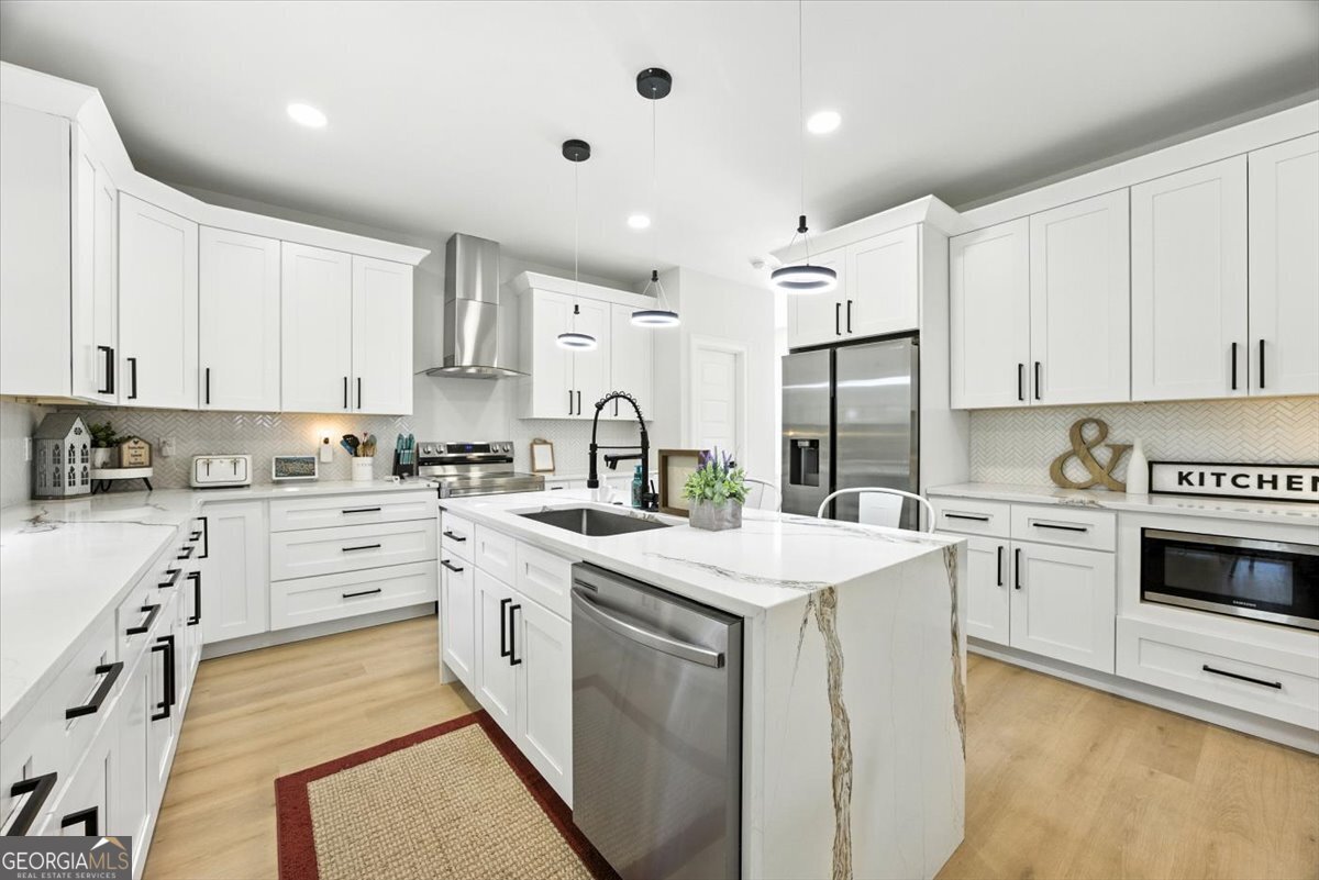 100 100 Lakeside Drive Forsyth - 11