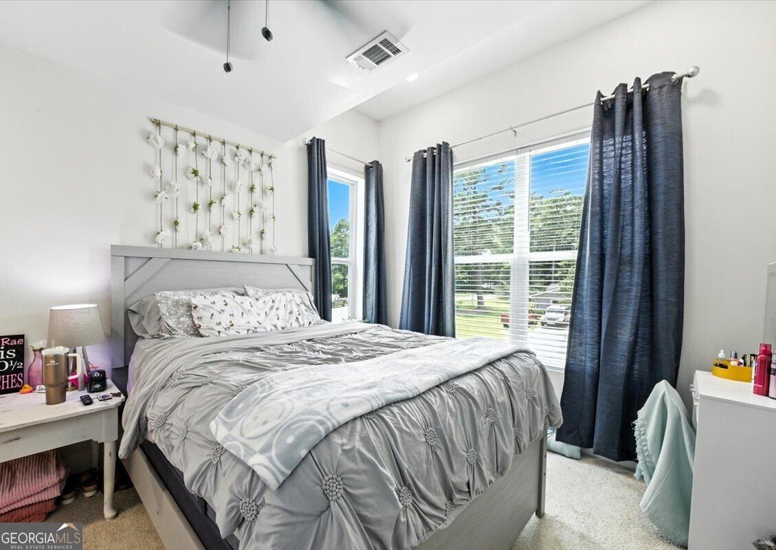 100 100 Lakeside Drive Forsyth - 20