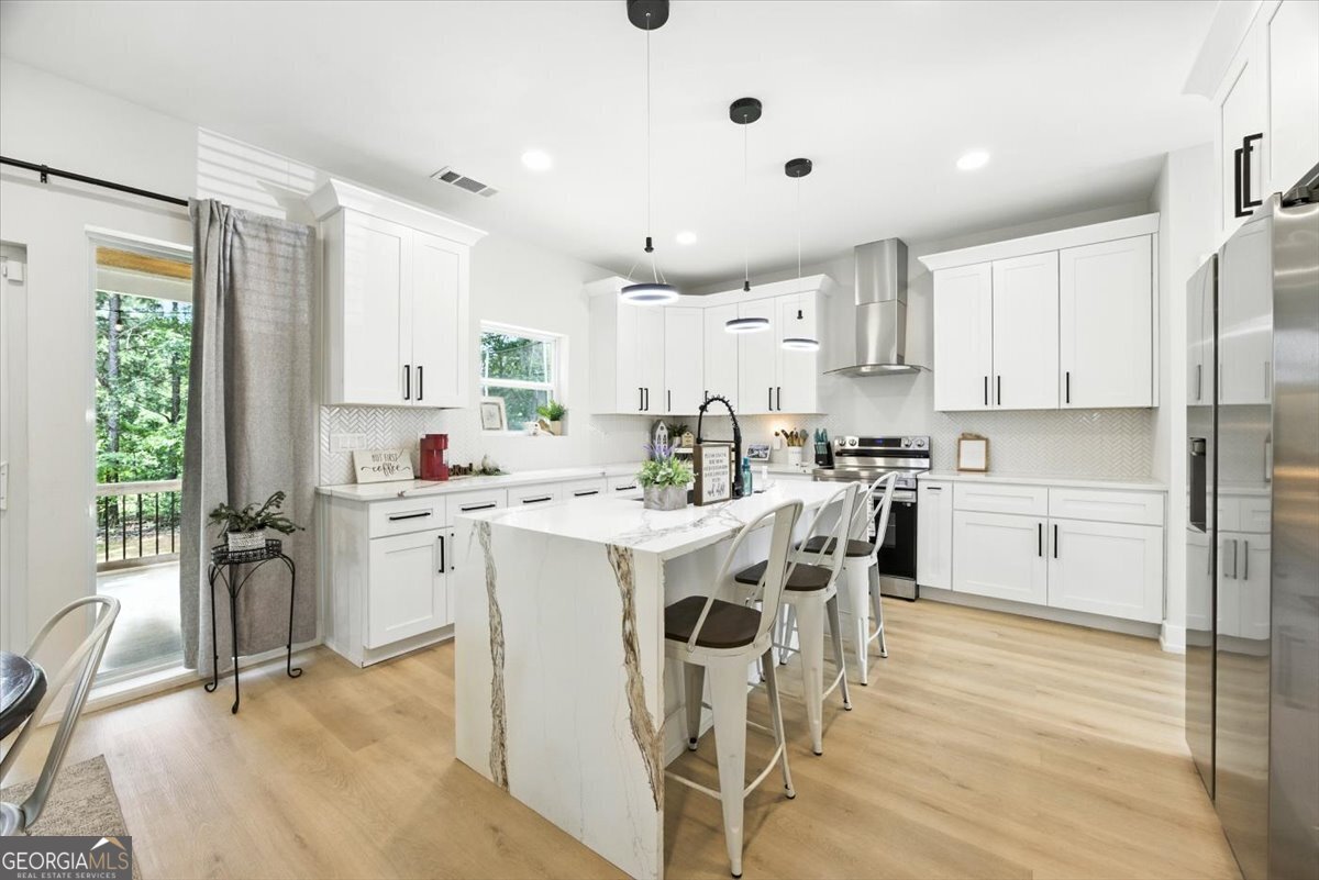 100 100 Lakeside Drive Forsyth - 8