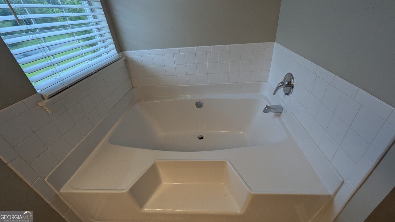 705 Mustang Court Hampton - 34