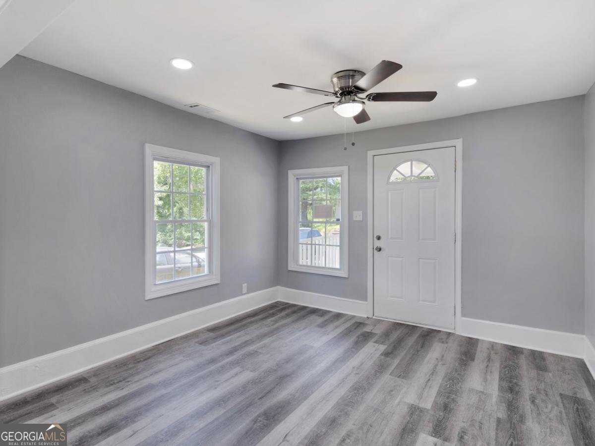 421 6th Street Griffin - 27