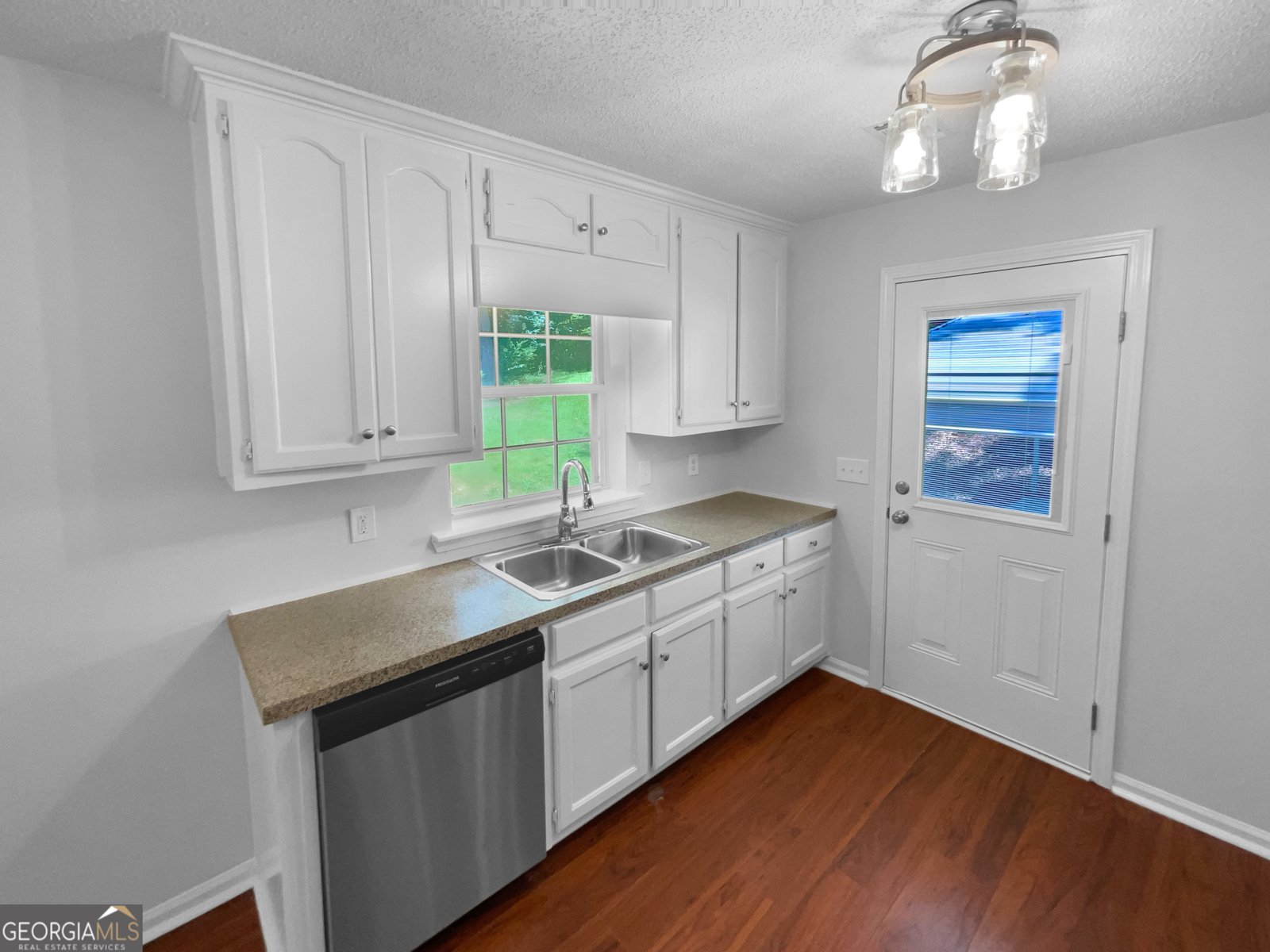 2827 2827 Gillsville Highway Gainesville - 17