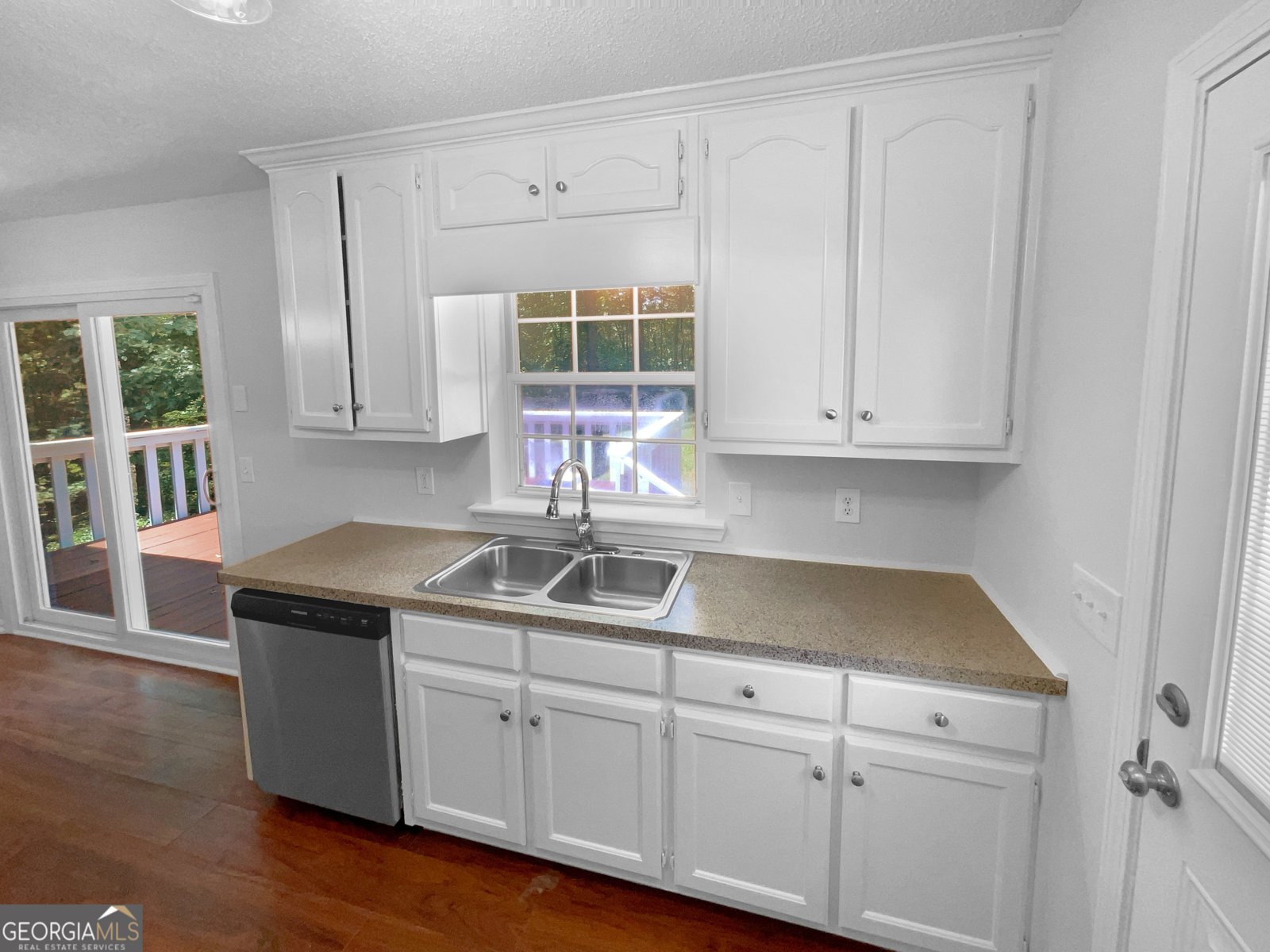 2827 2827 Gillsville Highway Gainesville - 19