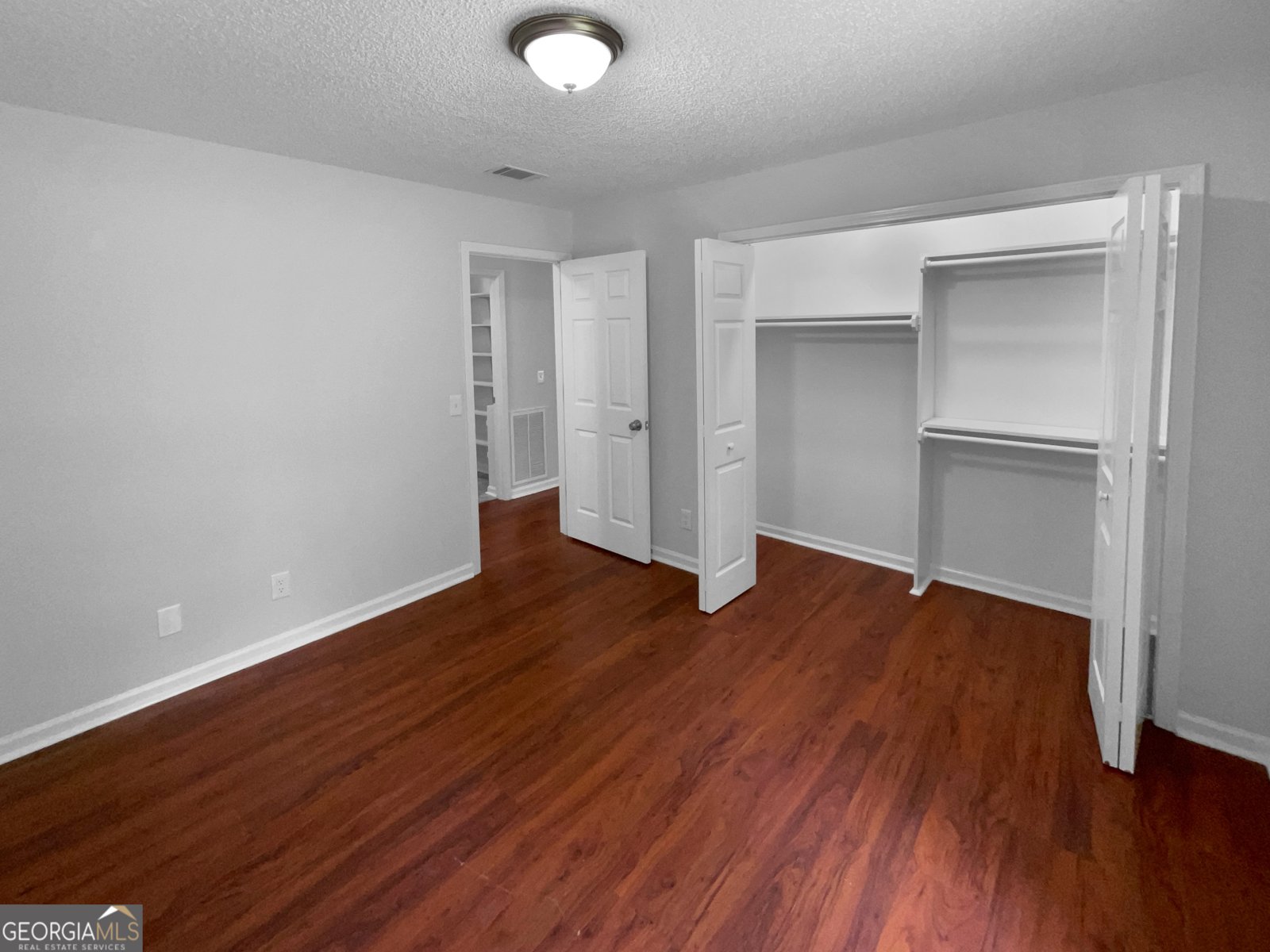 2827 2827 Gillsville Highway Gainesville - 29