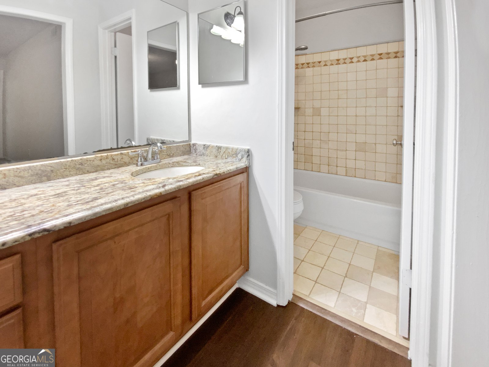 501 Vicksburg Place Sandy Springs - 21
