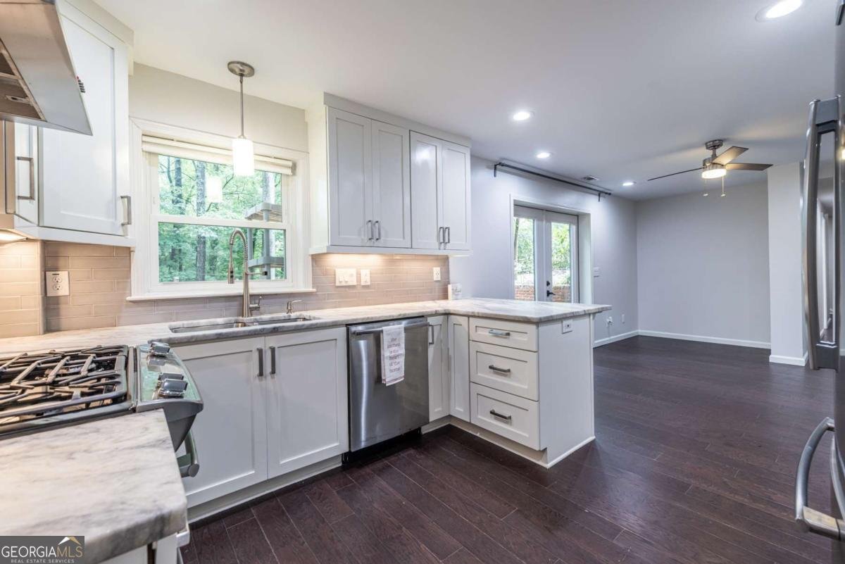 1393 Sagewood Circle Stone Mountain - 23