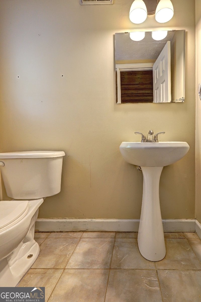 3681 Chestnut Lake Court Jonesboro - 21