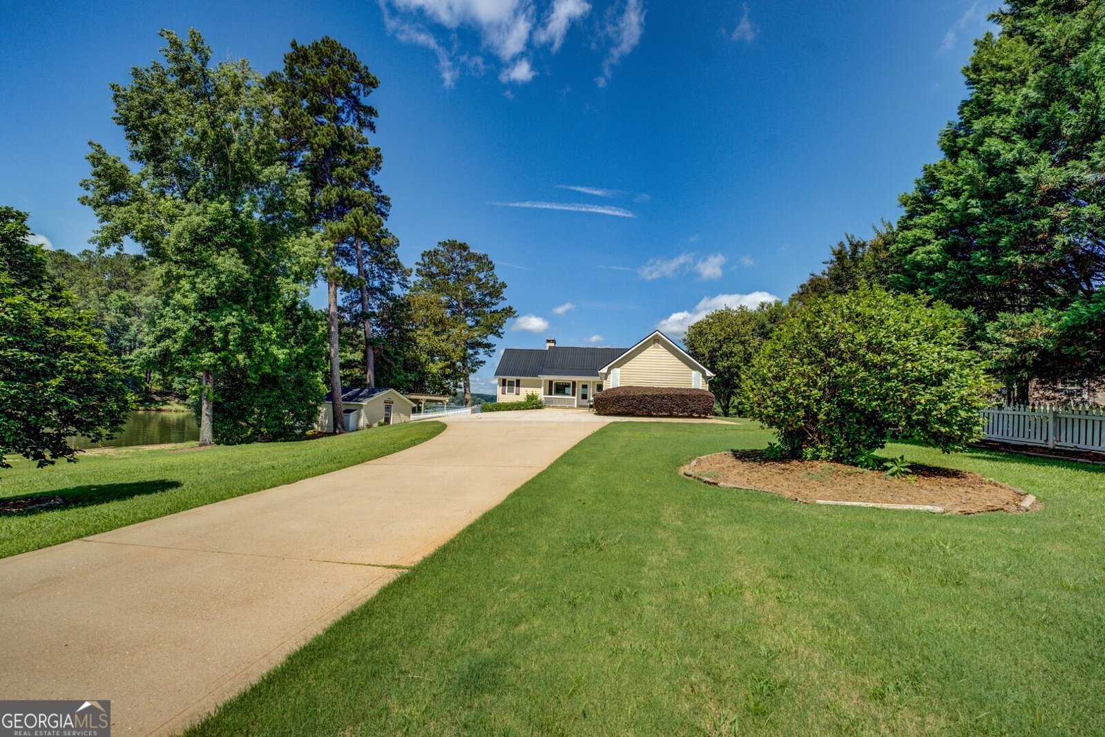 8950 Jackson Lake Road Monticello - 85