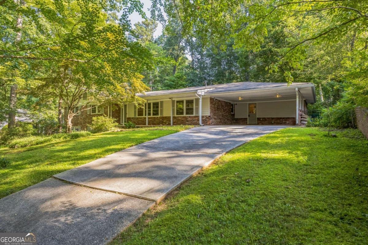 1646 Rainier Falls Drive Atlanta - 2
