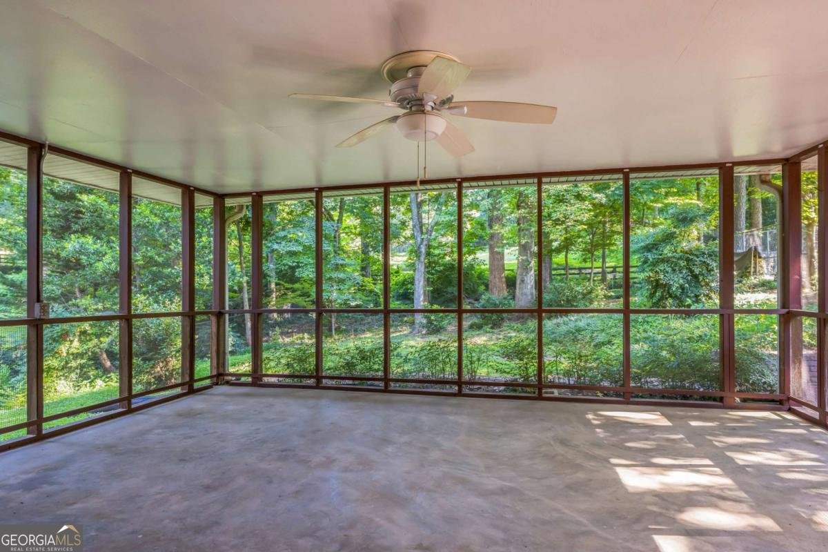 1646 Rainier Falls Drive Atlanta - 8