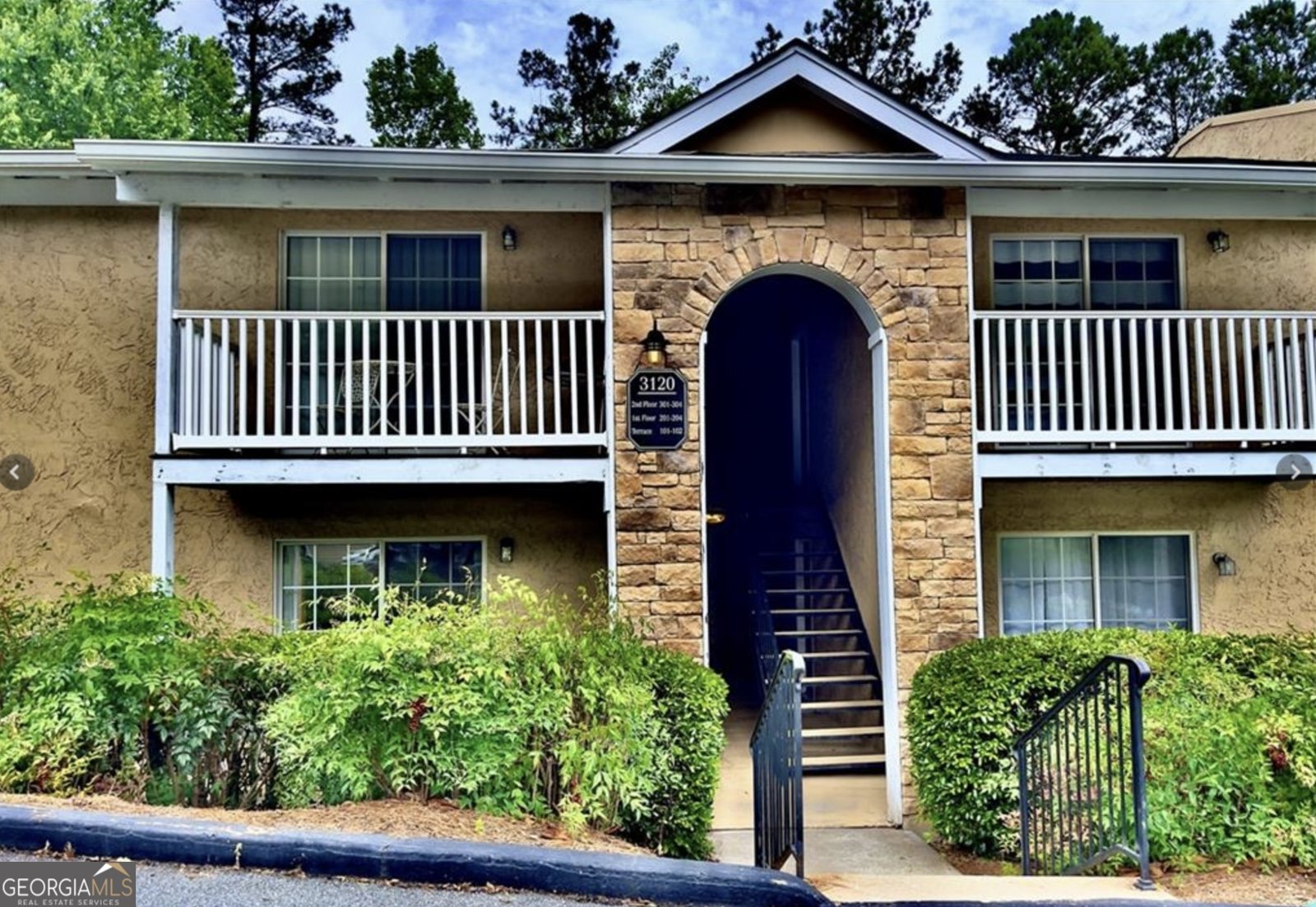 3120 Seven Pines Court Atlanta - 1