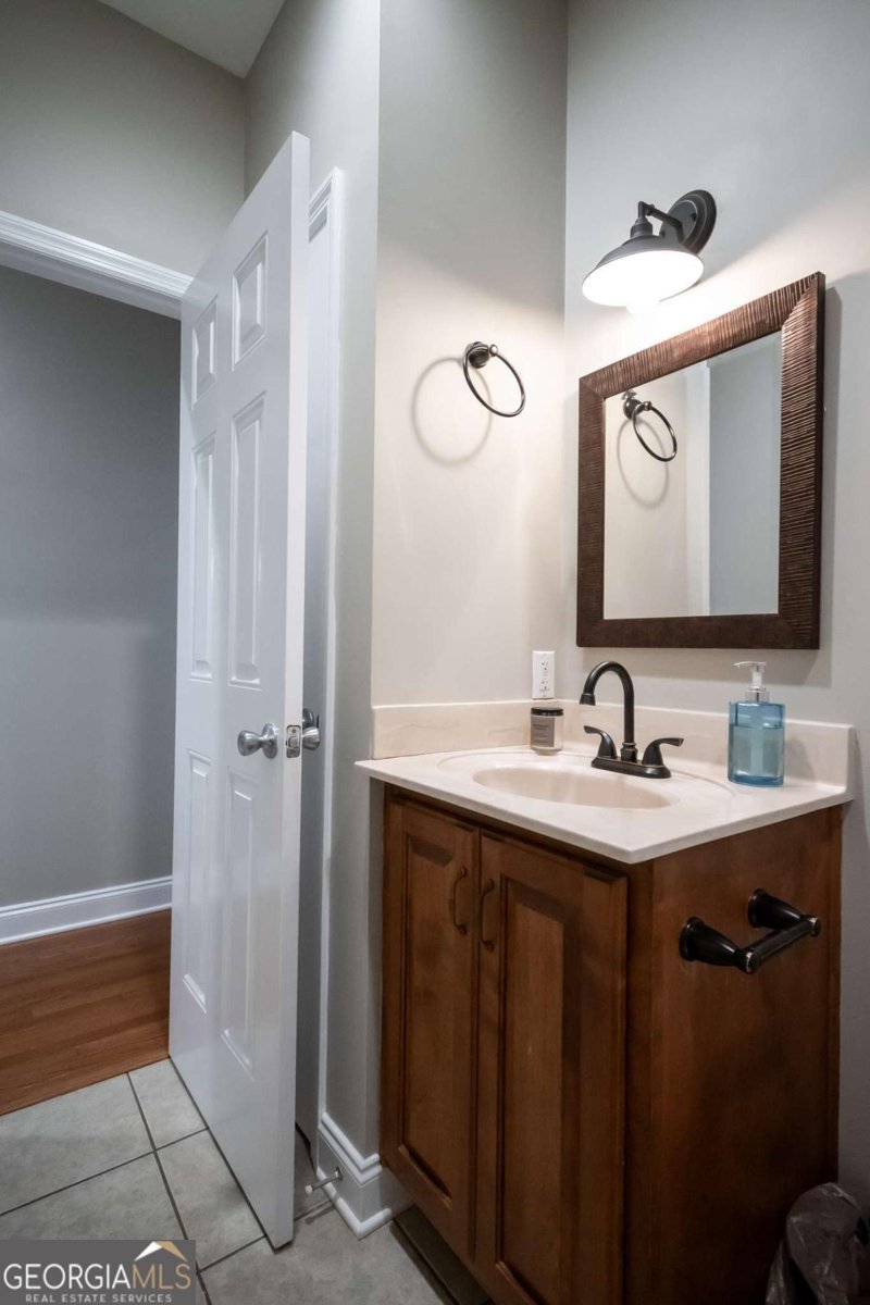 65 Overlook Drive Hull - 10