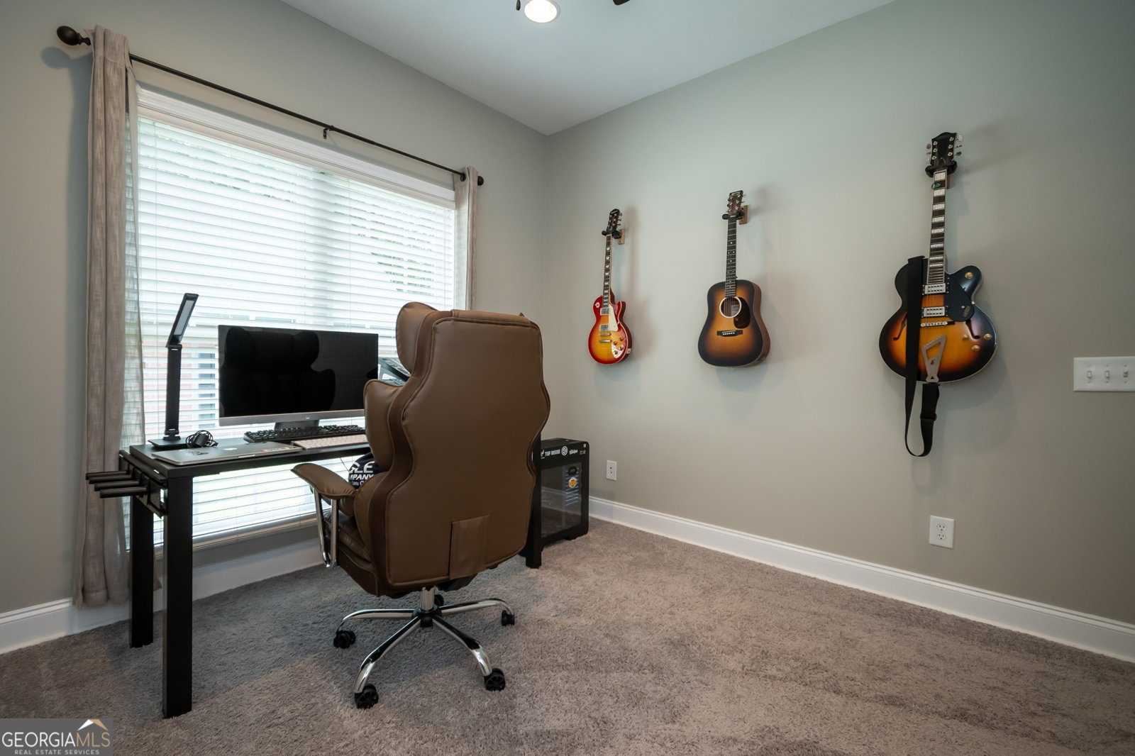 65 Overlook Drive Hull - 11