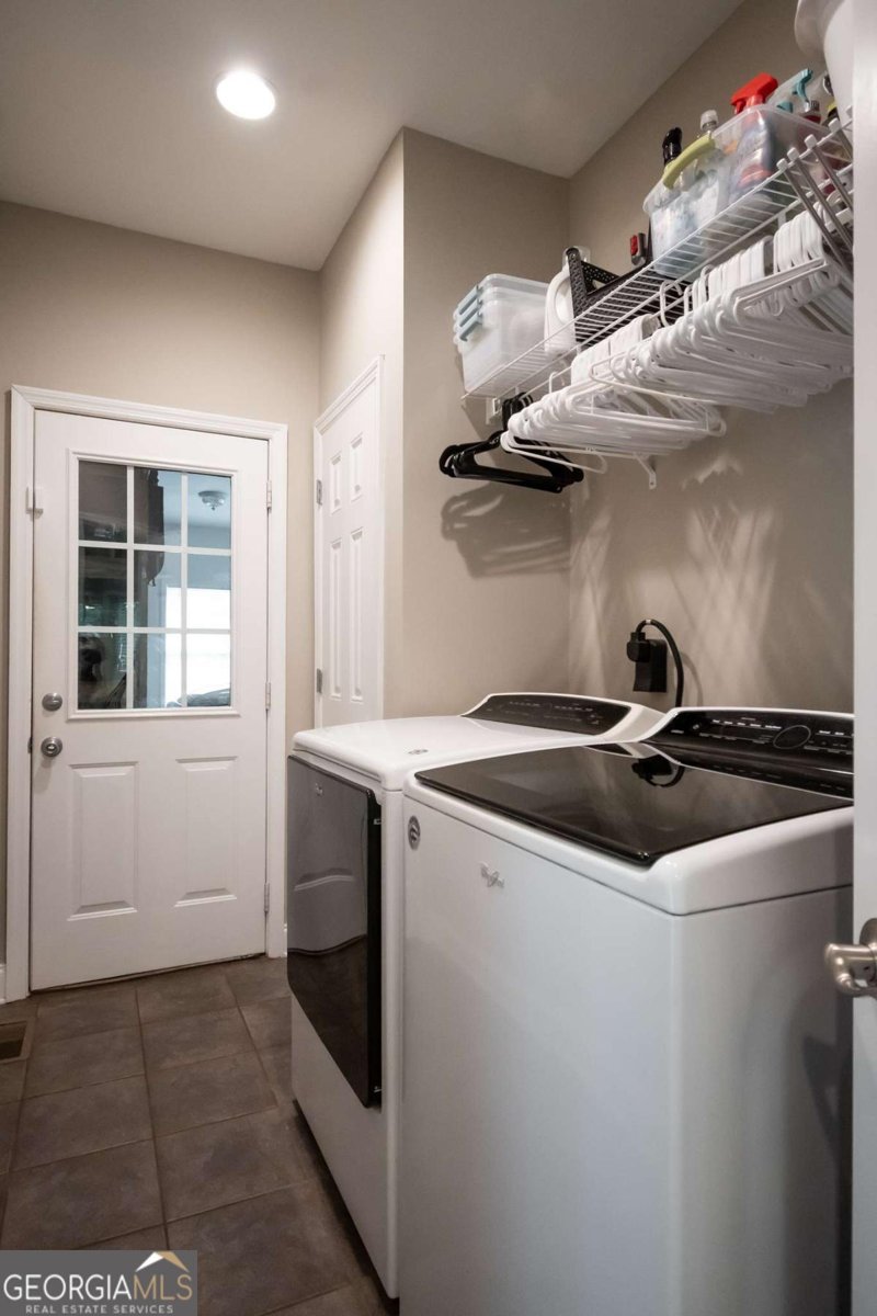65 Overlook Drive Hull - 14