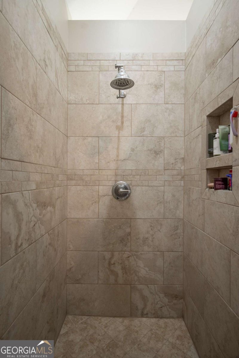 65 Overlook Drive Hull - 6