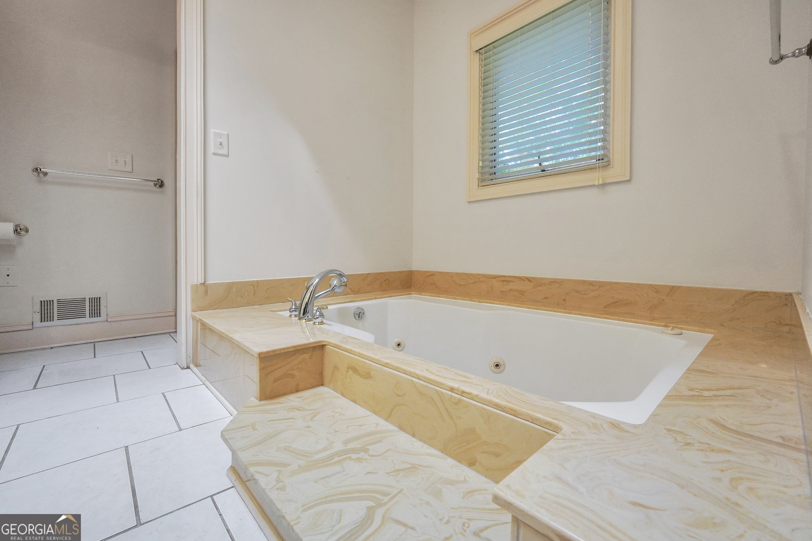 123 Eva Lane Stockbridge - 36