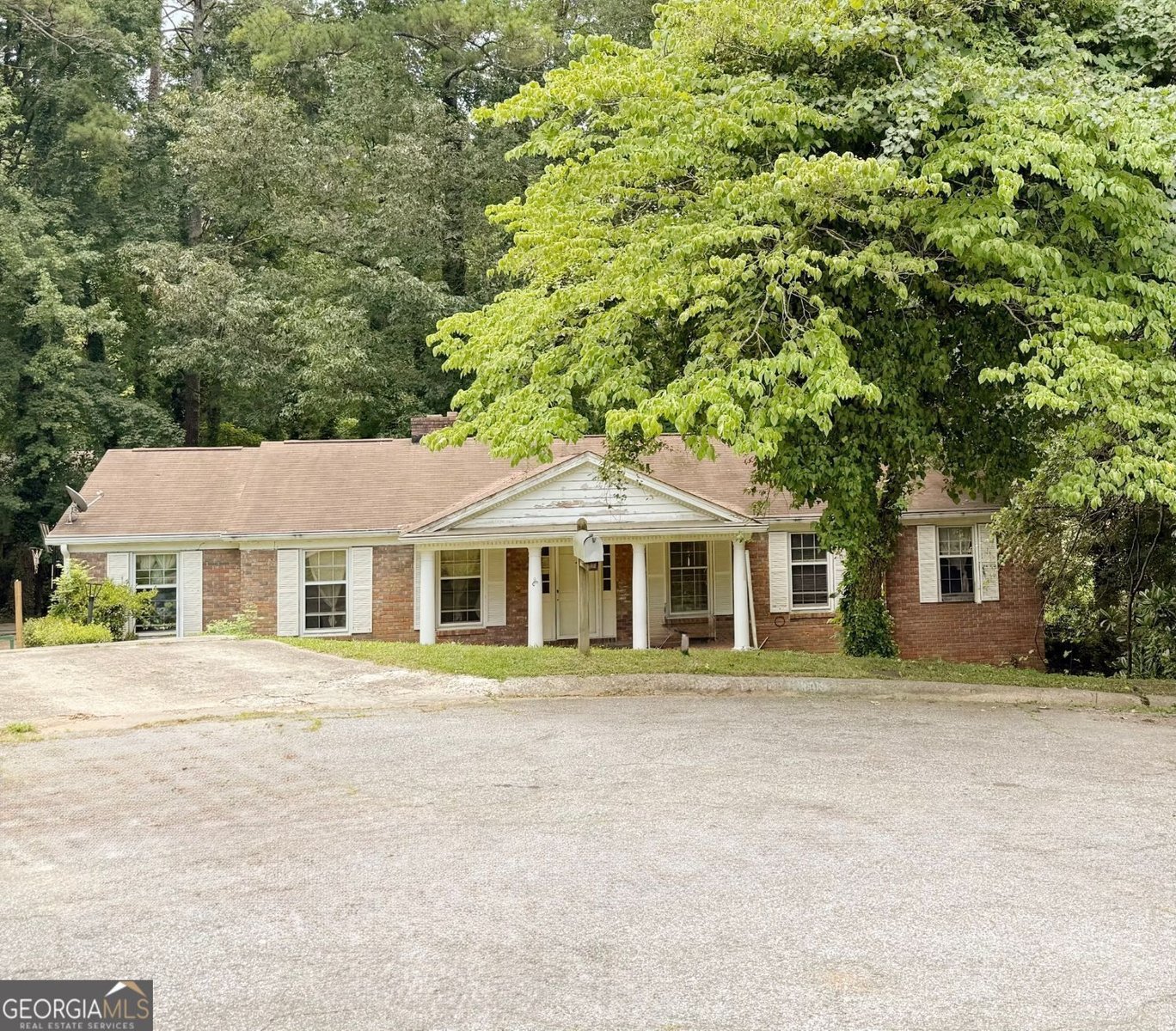 3006 Glendale Court East Point - 2