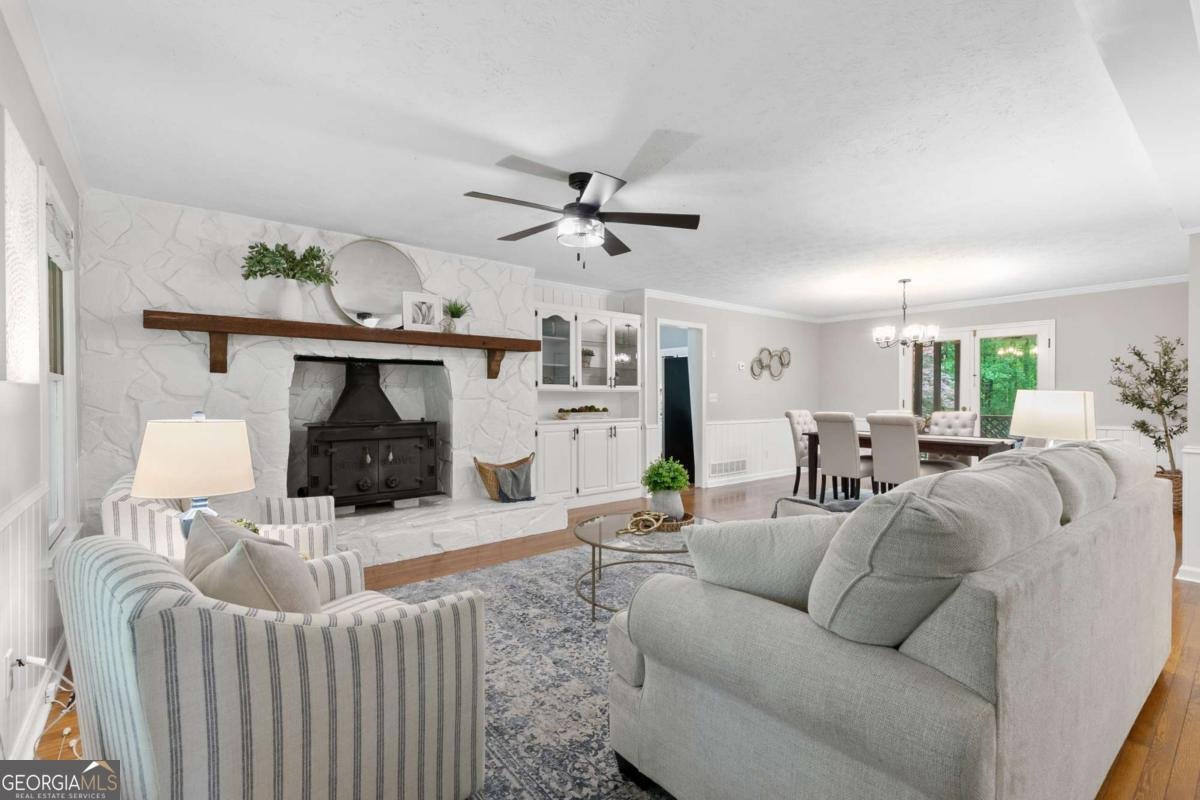 4615 Gresham Road Douglasville - 4