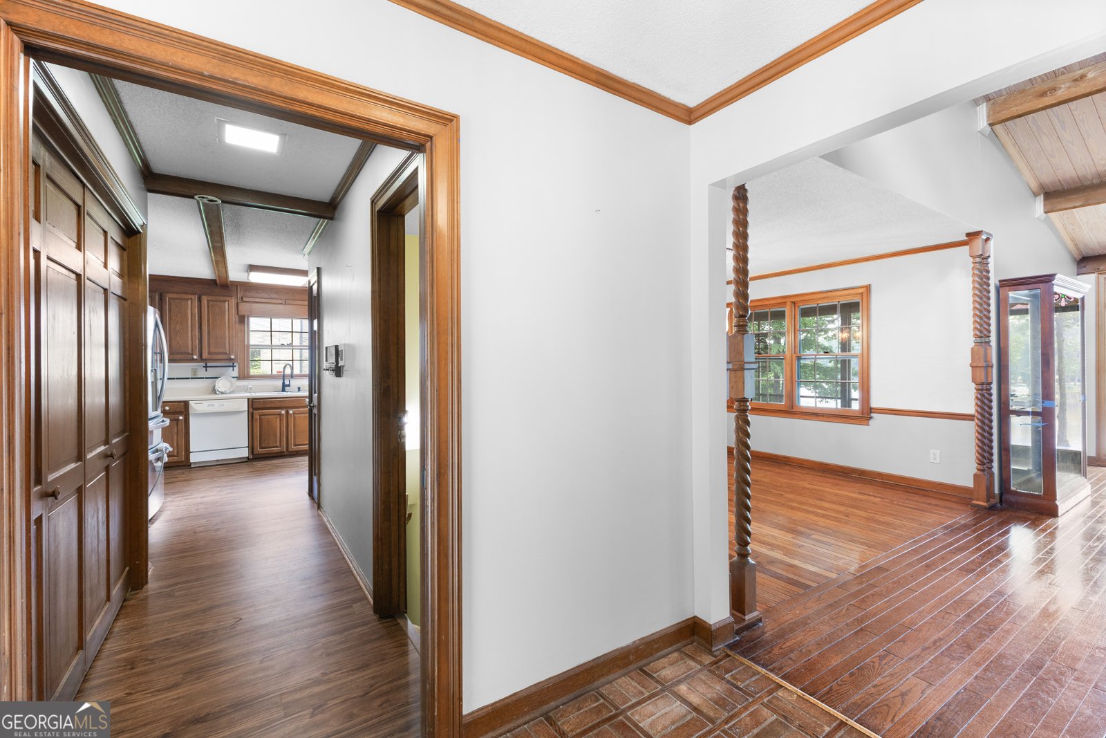 1919 Lake Lucerne Way Lilburn - 16