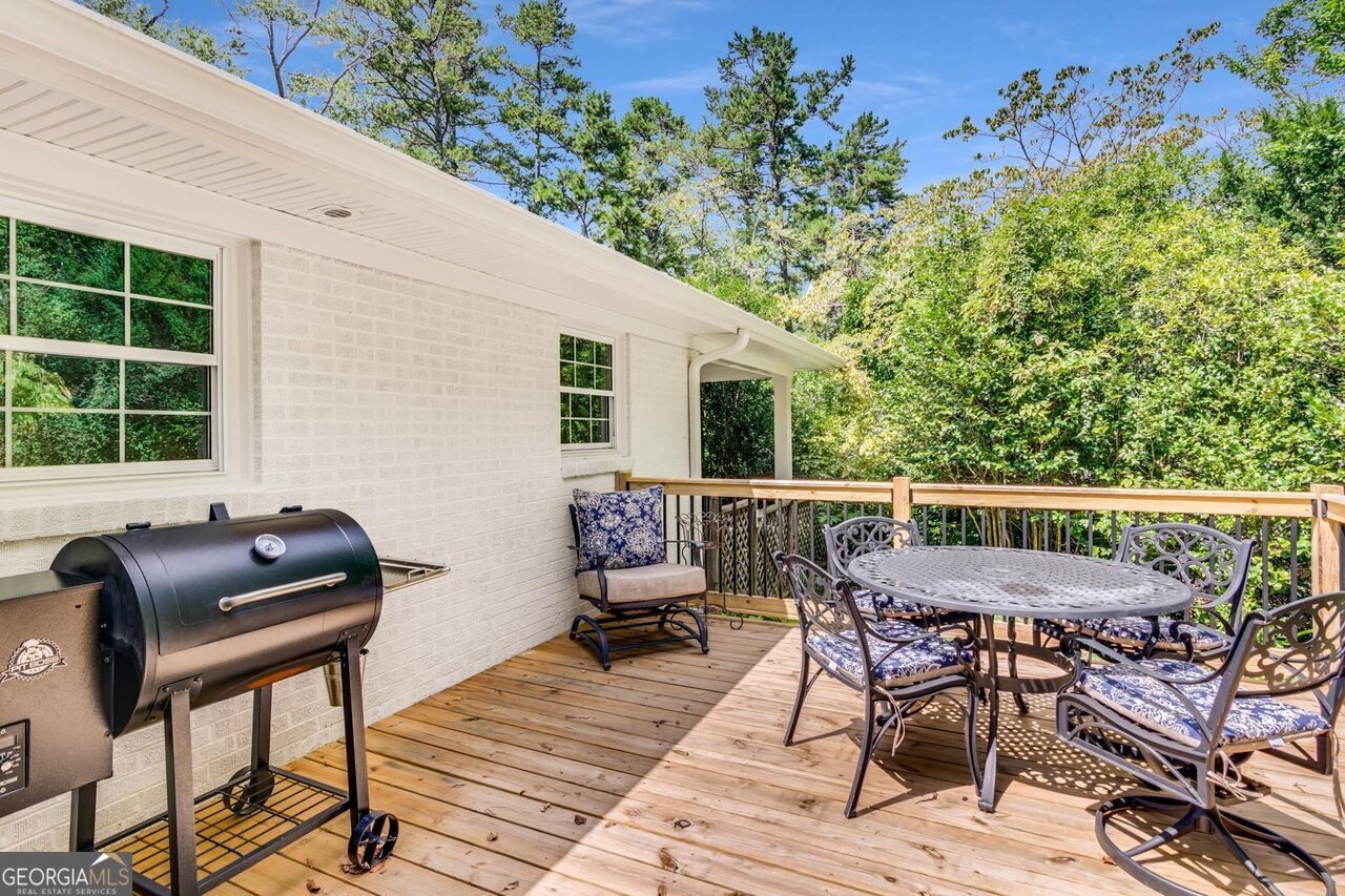1328 Springdale Road Gainesville - 24