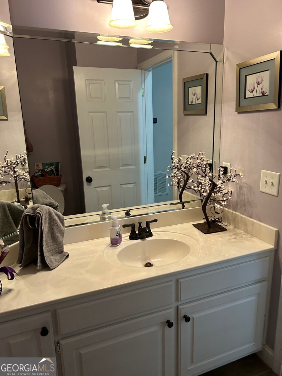 5110 J White Road Oakwood - 22