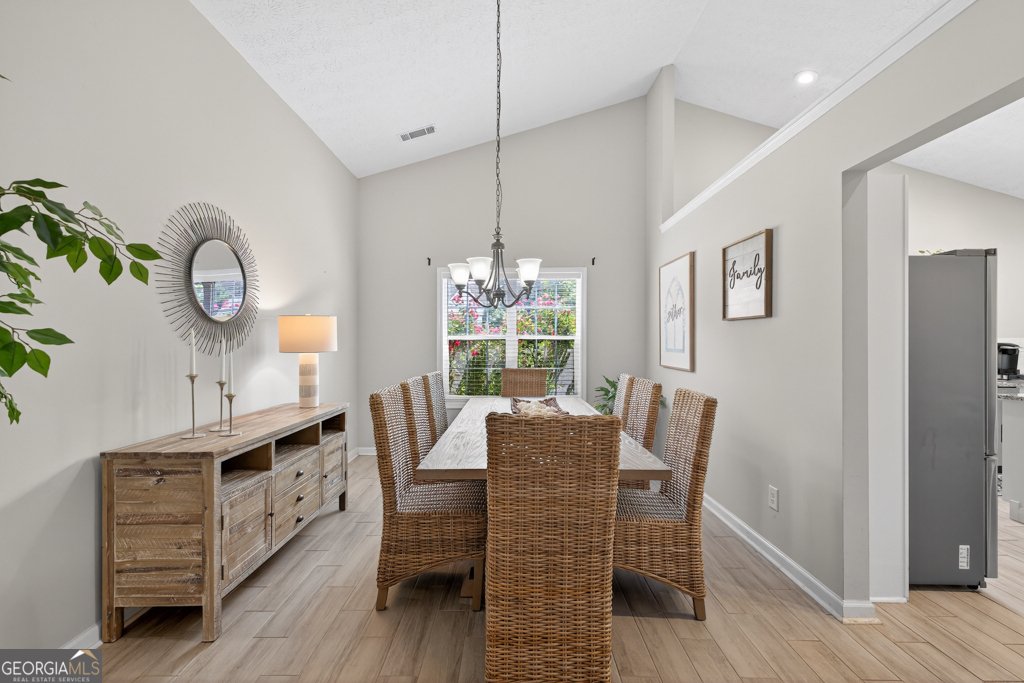 734 734 Evergreen Drive Winder - 13