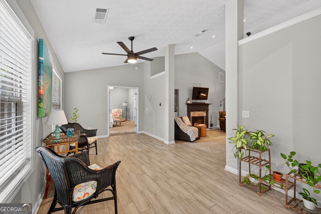734 734 Evergreen Drive Winder - 14