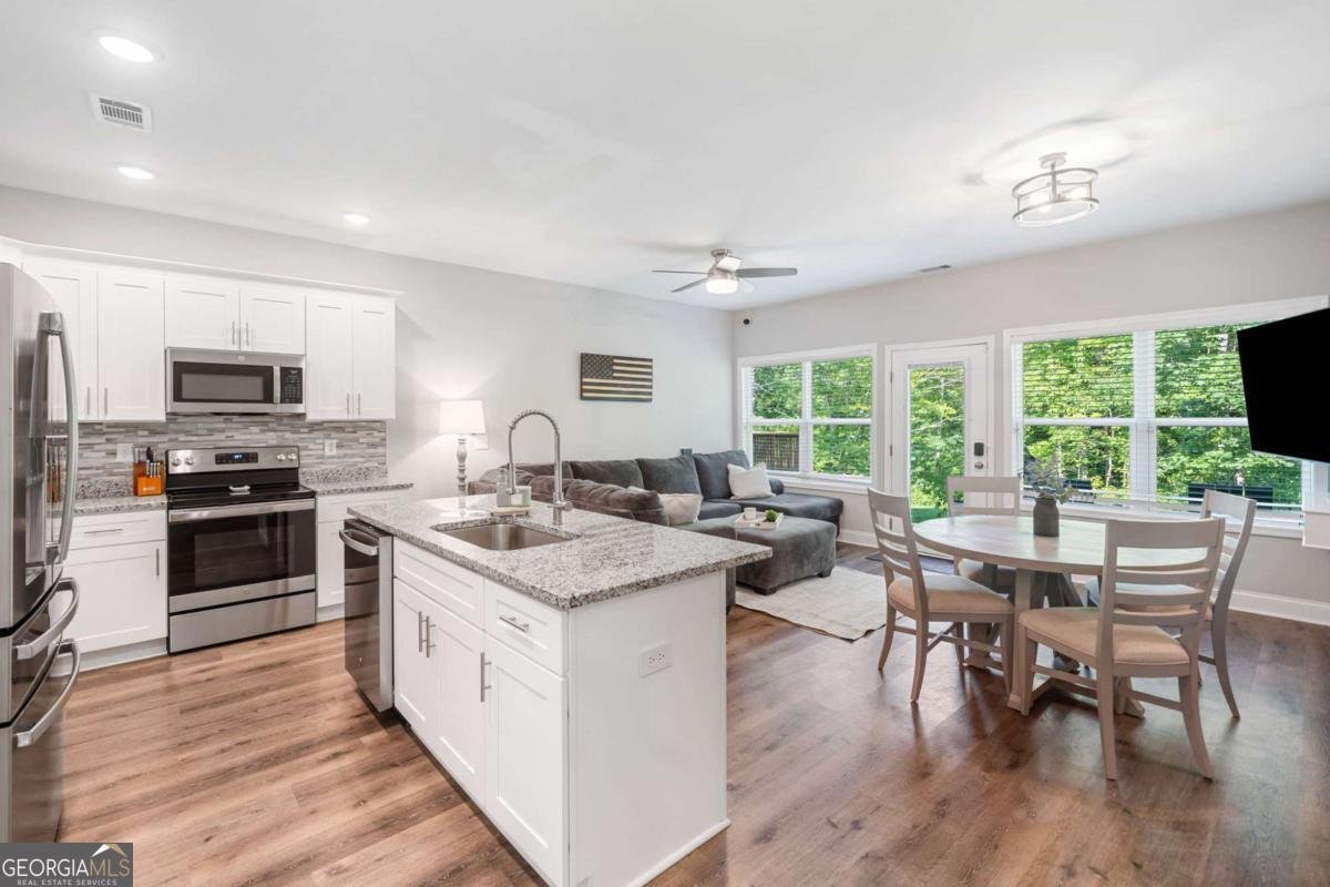 239 Hood Park Drive Jasper - 4