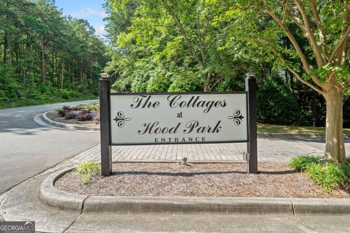 239 Hood Park Drive Jasper - 40