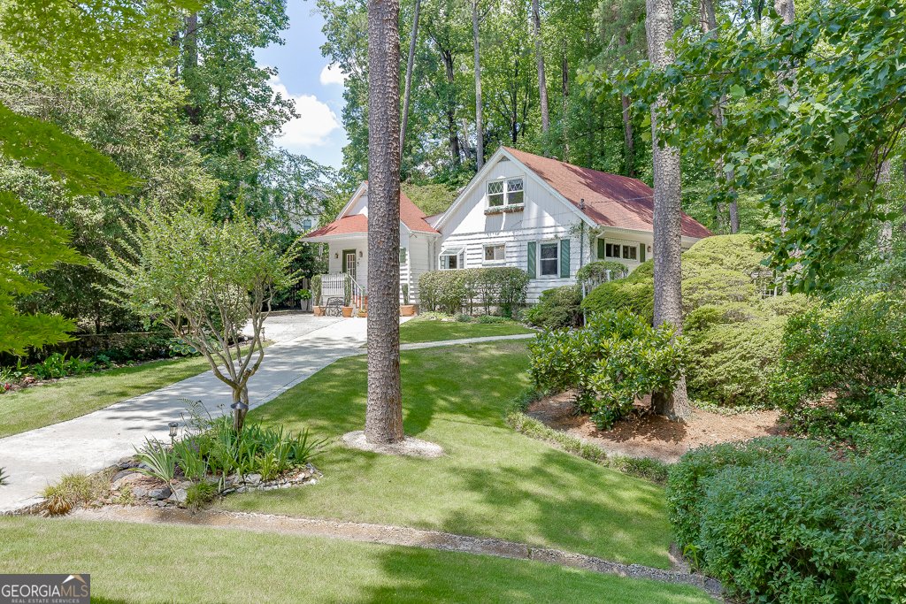 3219 Parkridge Crescent Chamblee - 1