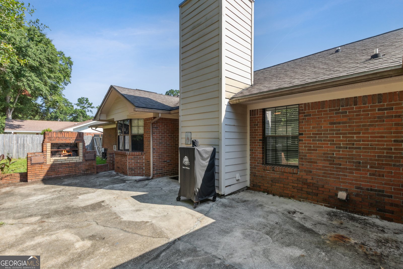 215 Peach Kingsland - 7