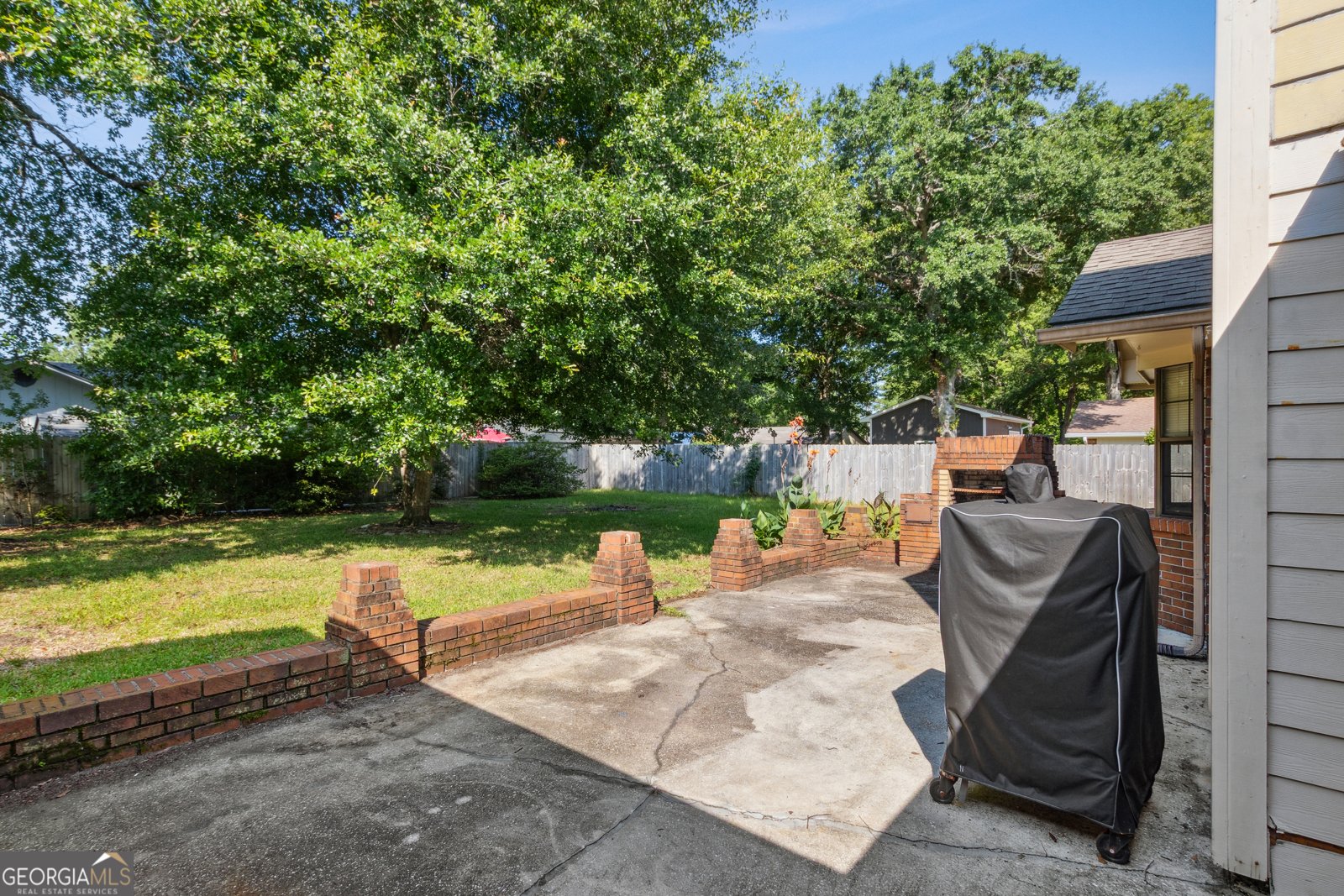 215 Peach Kingsland - 8