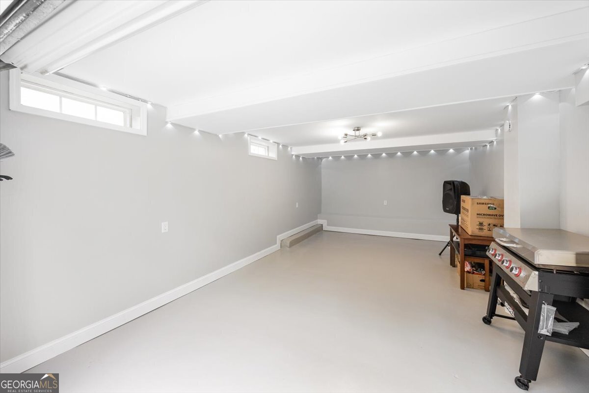 129 Sugarloaf Circle Macon - 24