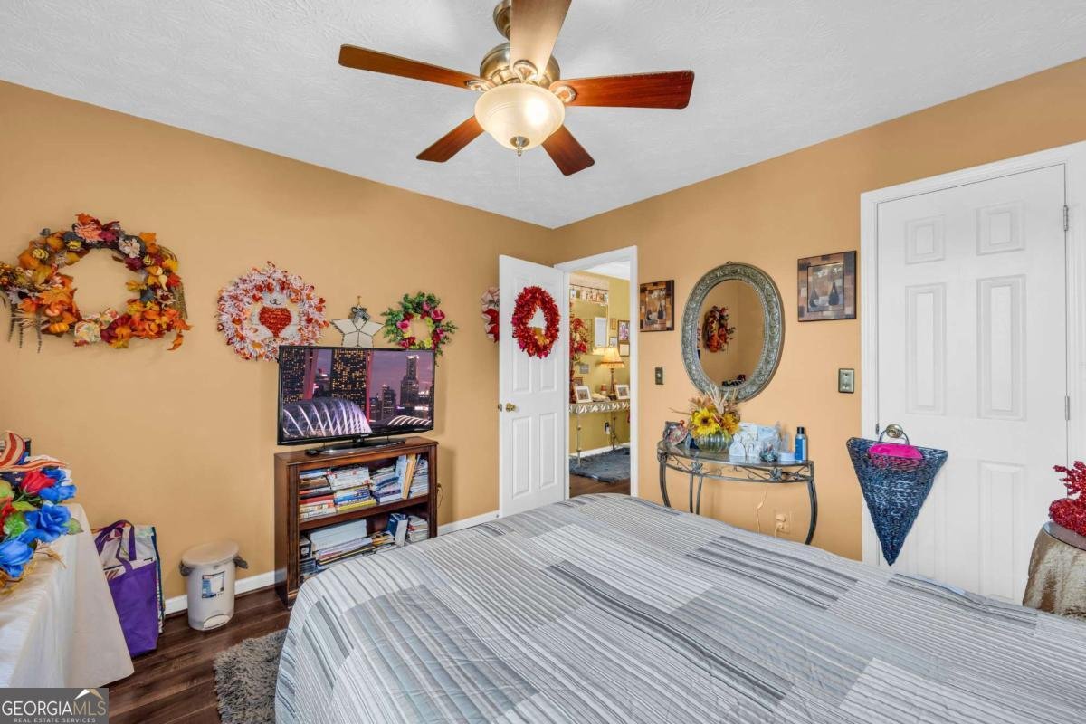 176 Oak Green Drive Lawrenceville - 24