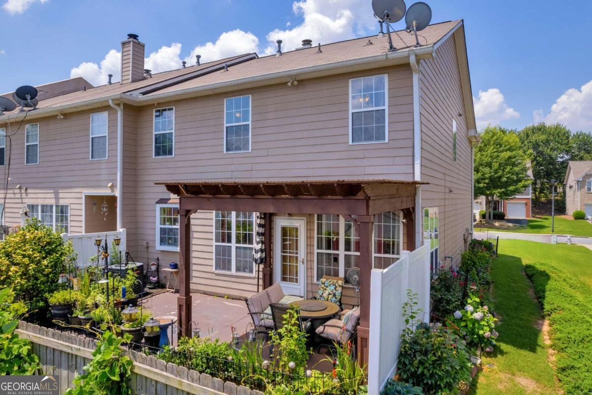 176 Oak Green Drive Lawrenceville - 29