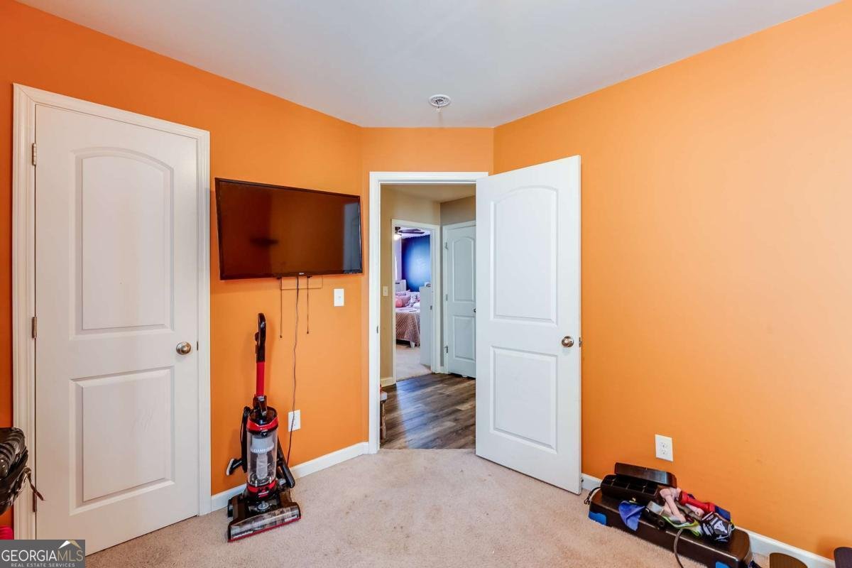 1574 Leonard Street Hampton - 29