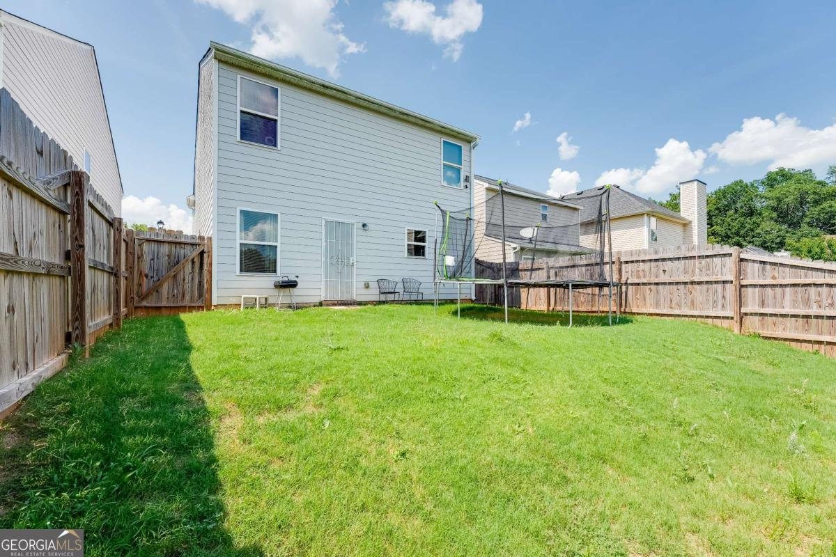 1574 Leonard Street Hampton - 33