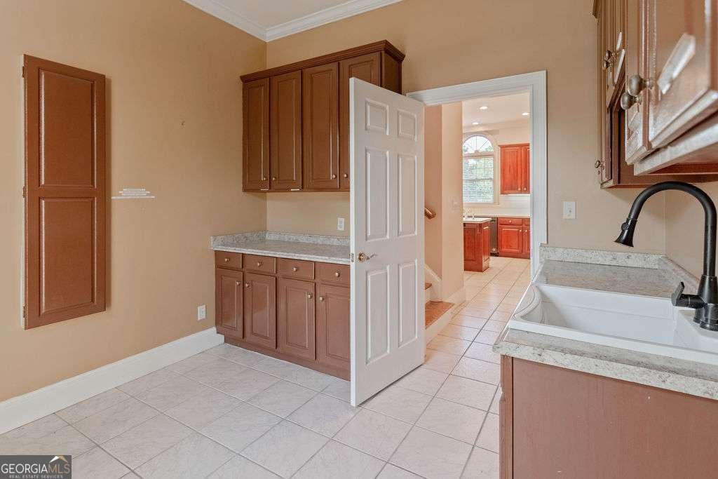 1806 Wynthrop Manor Drive Marietta - 27