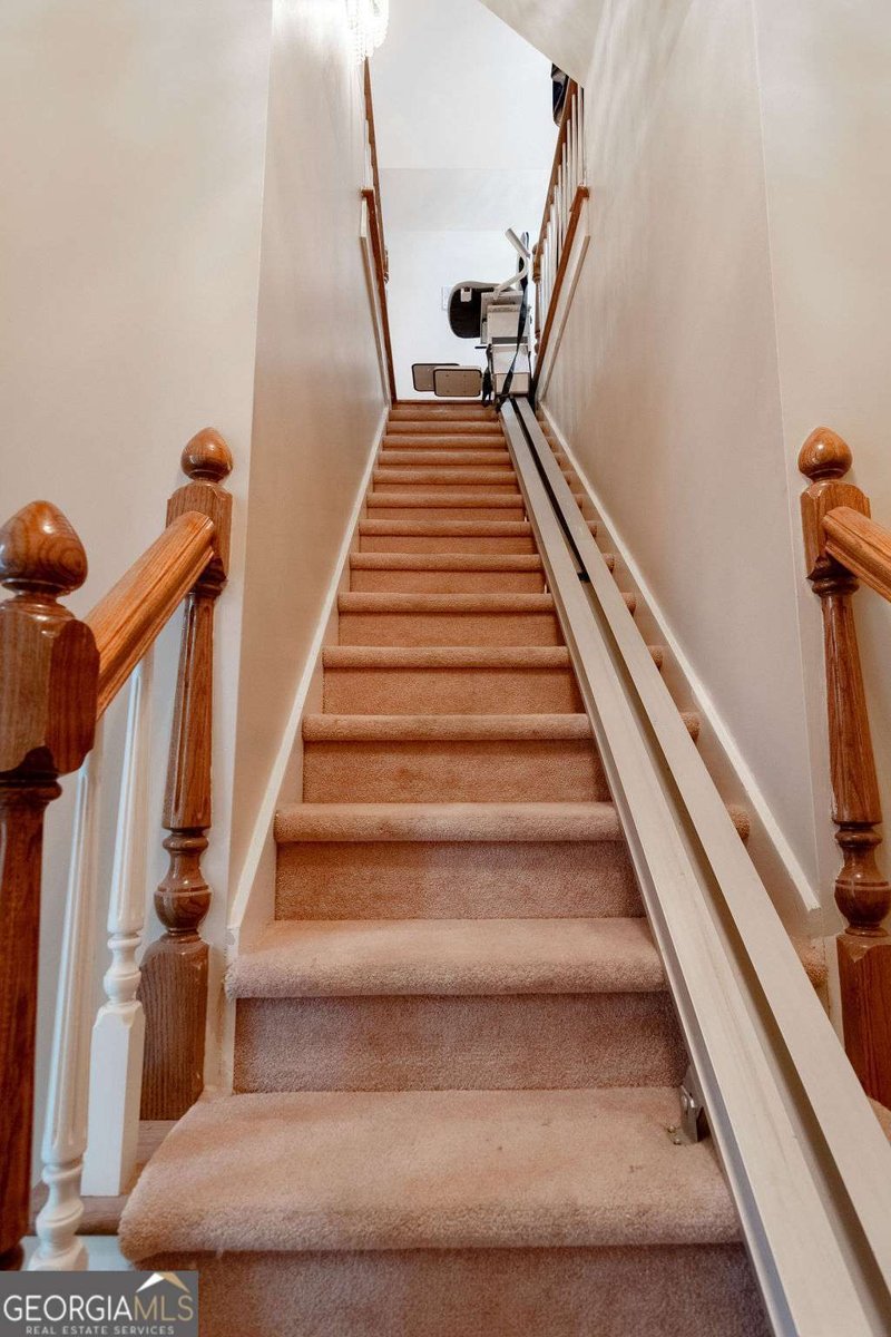 1806 Wynthrop Manor Drive Marietta - 43