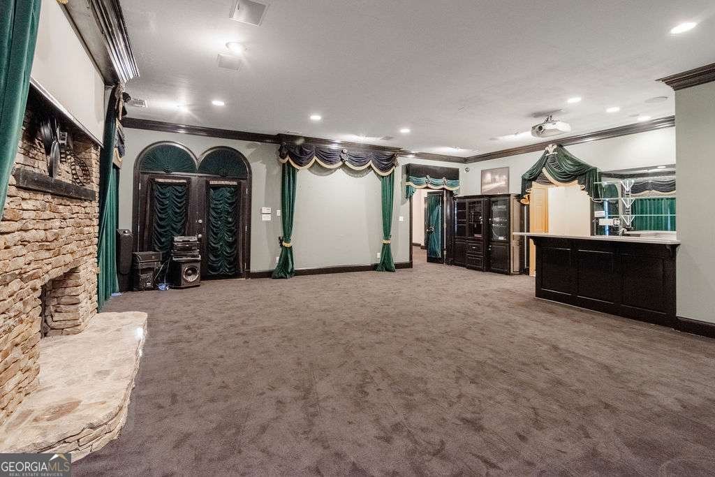 1806 Wynthrop Manor Drive Marietta - 55