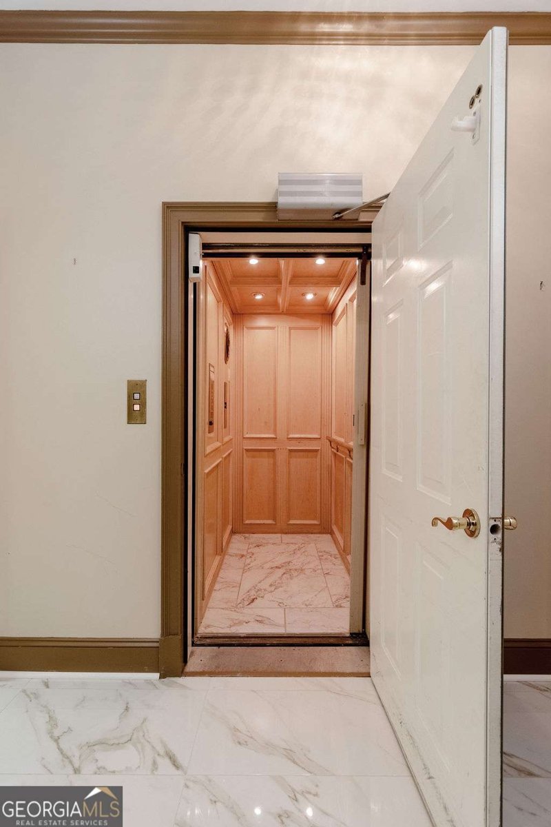 1806 Wynthrop Manor Drive Marietta - 60