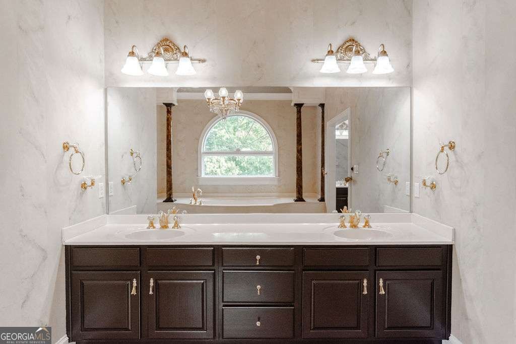 1806 Wynthrop Manor Drive Marietta - 73
