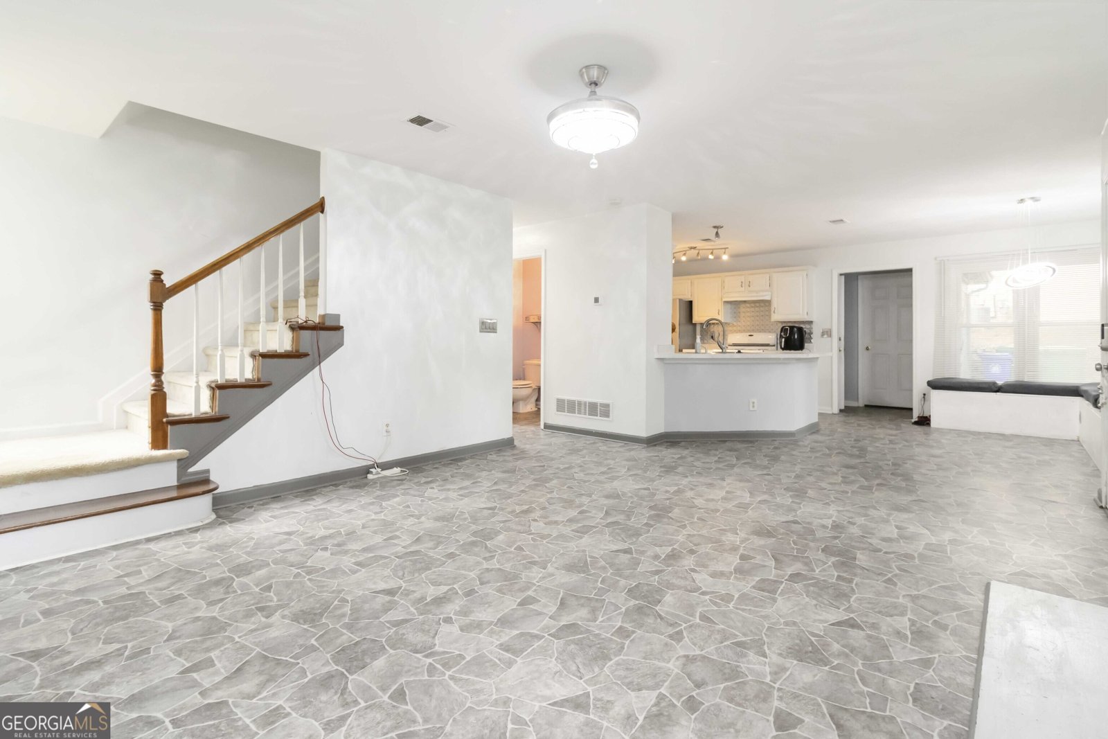 539 Riverbirch Trace Stone Mountain - 14