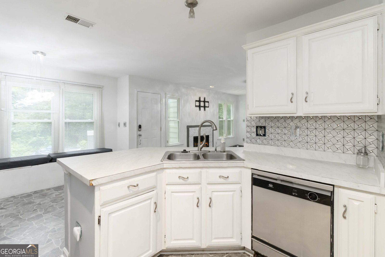 539 Riverbirch Trace Stone Mountain - 7