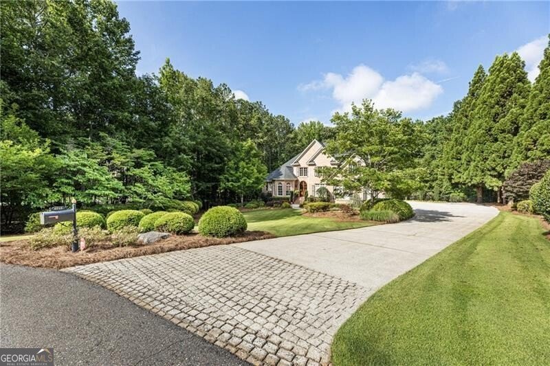 6715 Bentley Trail Cumming - 78