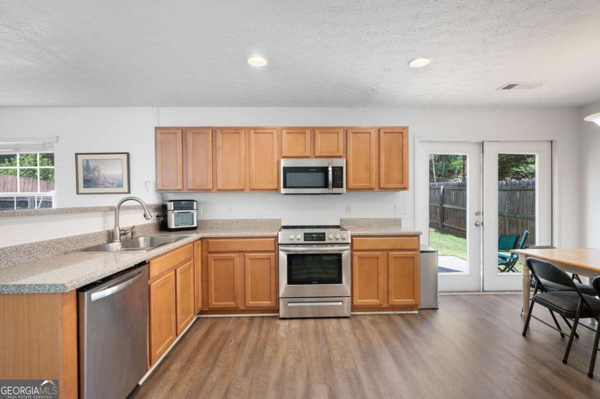 245 WEATHERSTONE POINTE Drive Woodstock - 13