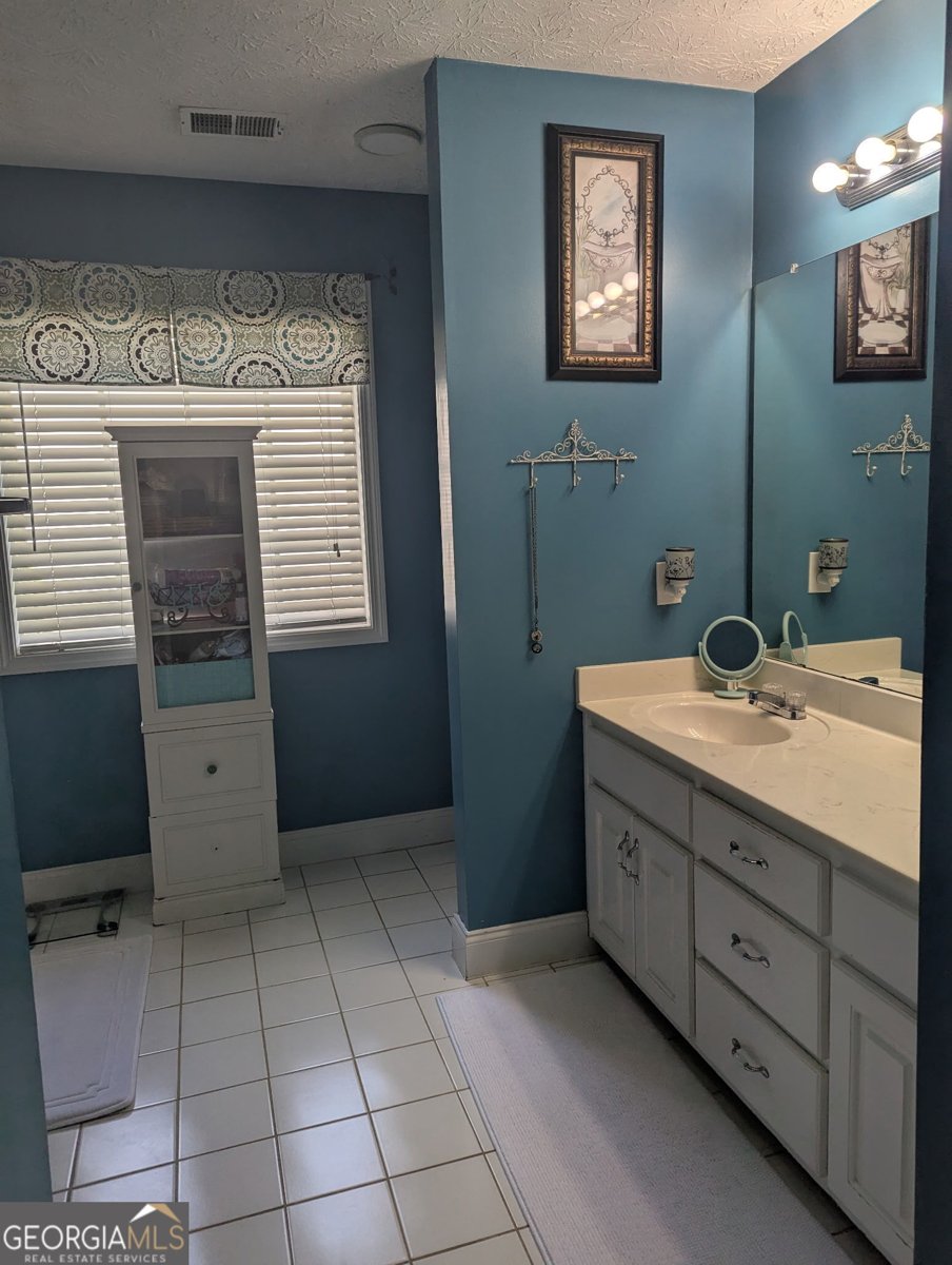 1524 Queen Elizabeth Drive Locust Grove - 24