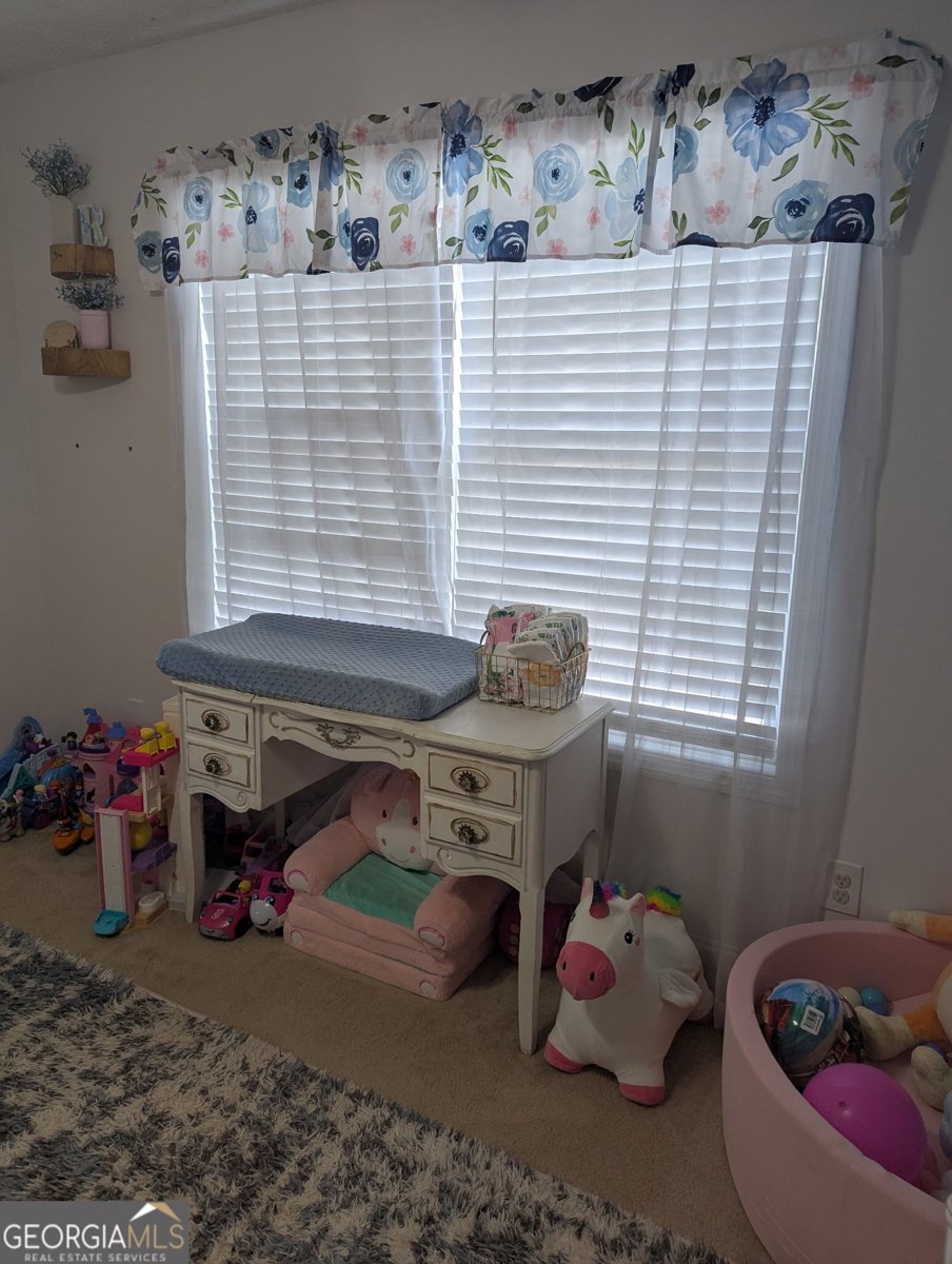 1524 Queen Elizabeth Drive Locust Grove - 36