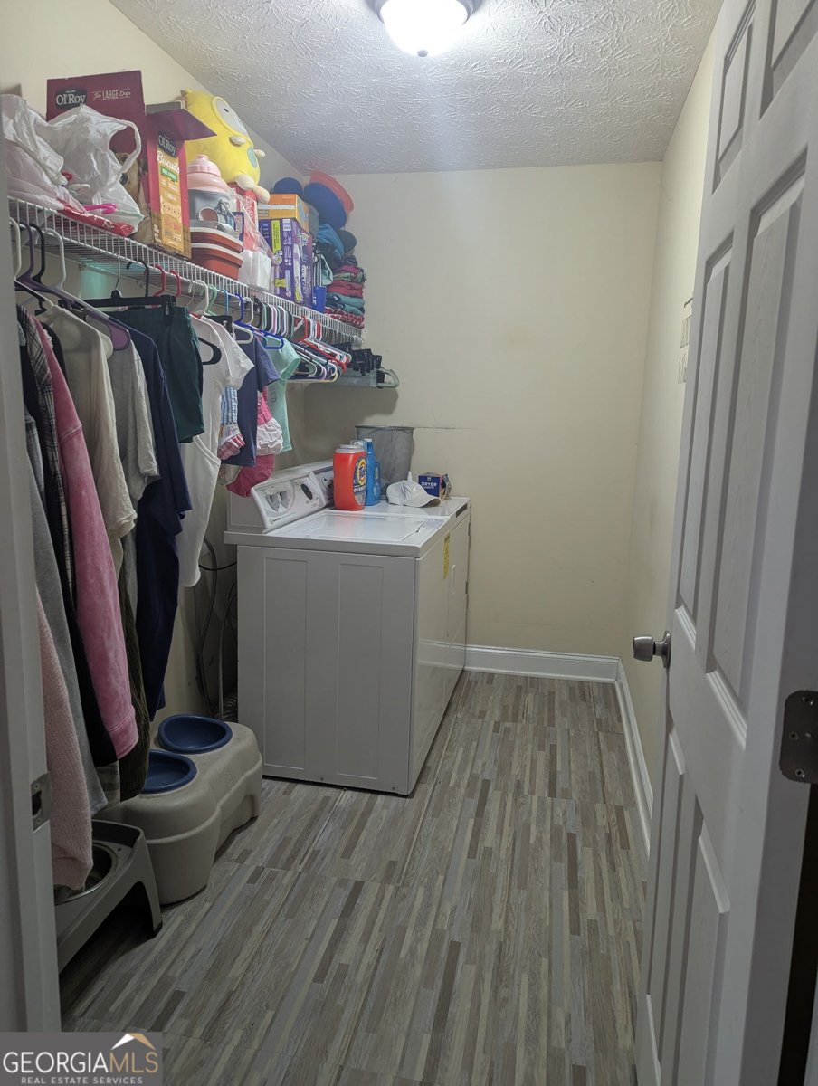1524 Queen Elizabeth Drive Locust Grove - 38